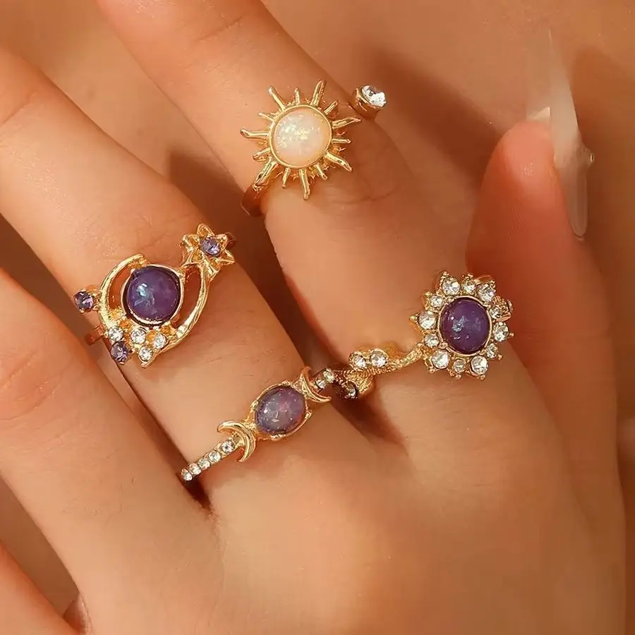 4PCS Fashion Retro Purple Geometric Women's Ring Set, Gold Silver Stackable Women's Finger Ring, Suitable for Daily Party Wearin