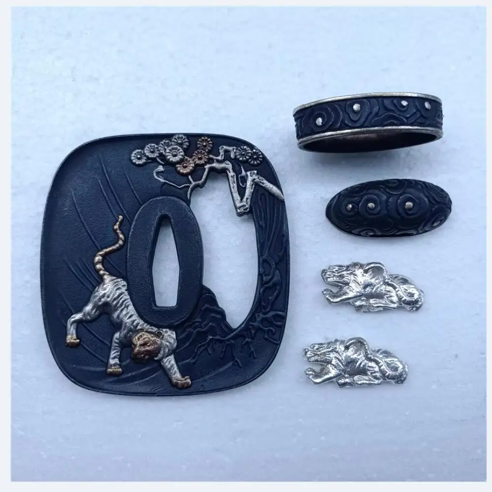 A Set Copper Brass Tsuba Menuki Fuchi Kashira For Japanese Sword Samurai Katana Plated Gold & Silver Wakizashi DIY Fittings