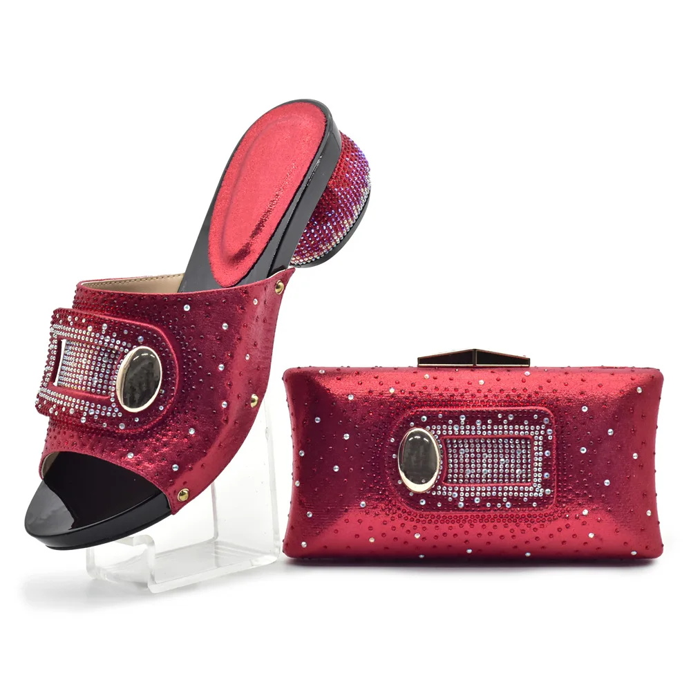 

Large size women's fashion trend versatile simple style hot diamond slippers with clutch set