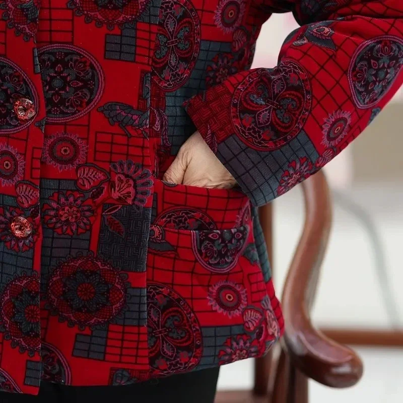 Winter Cotton-Padded Jacket Women's New Thick Velvet Warm Coat Middle Aged Mother Parkas Female Outerwear Women Basic Coats2025