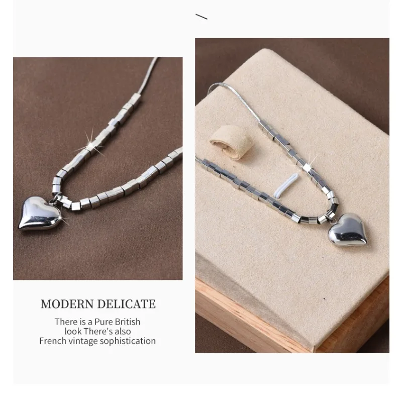 

2025 Niche Design necklace, Lucky Square collarbone chain, titanium steel heart-shaped ladies' necklace