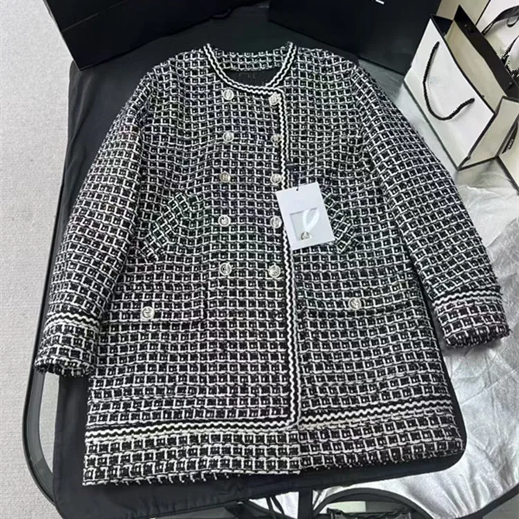 Customization European women's fashion 2026 spring new collection Long-sleeved double-breasted checked black tweed coat