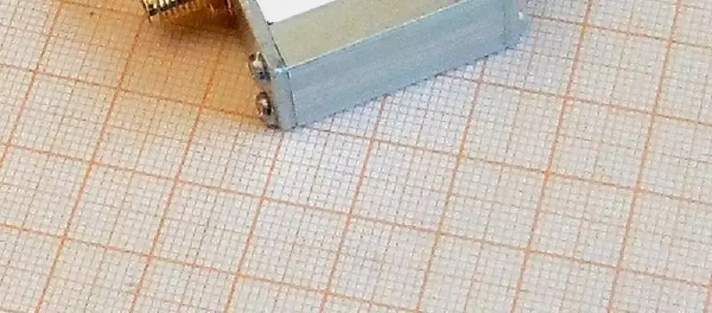 1.75G 1750MHz RF microwave voltage controlled oscillator, VCO, sweep signal source