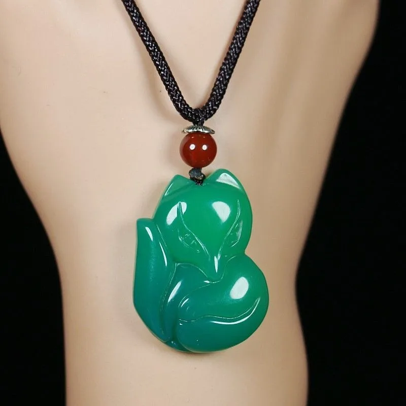 Natural Jade, Green Agate, Chalcedony, Little Fox Pendant, Fashionable and Elegant, Men's and Women's Necklace Pendant, Jade