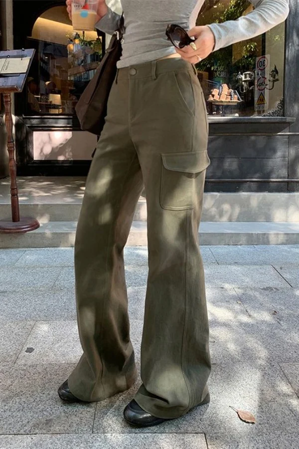 

Khaki Slightly Flared Wide-leg Casual Pants for Women, Loose Straight Work Trousers, New Style for Autumn and Winter 2025.