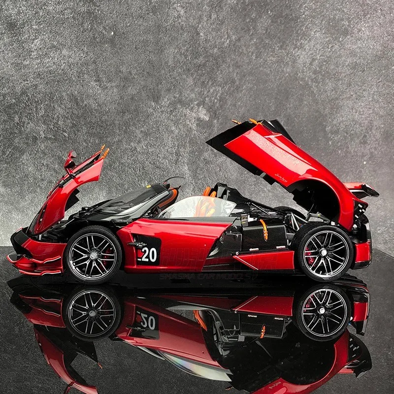 

New 1:18 Huayra BC Alloy Diecast Cars Toys Models Sound Light Pull Bsck Doors Opened Sports Car Children Best Gifts