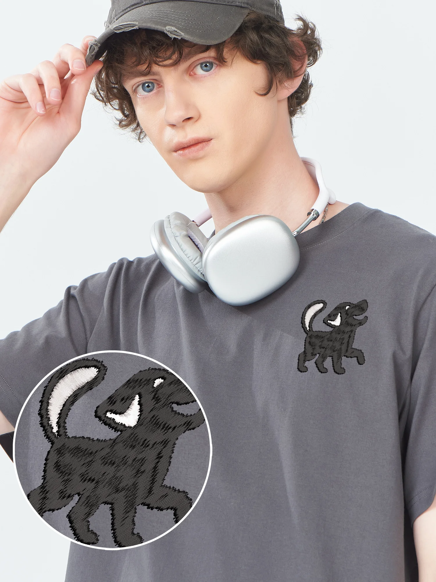 

Cute Dog Embroidered Camiseta Masculina Unisex Casual Style 100% Cotton Summer Oversize Embroidery Tshirts