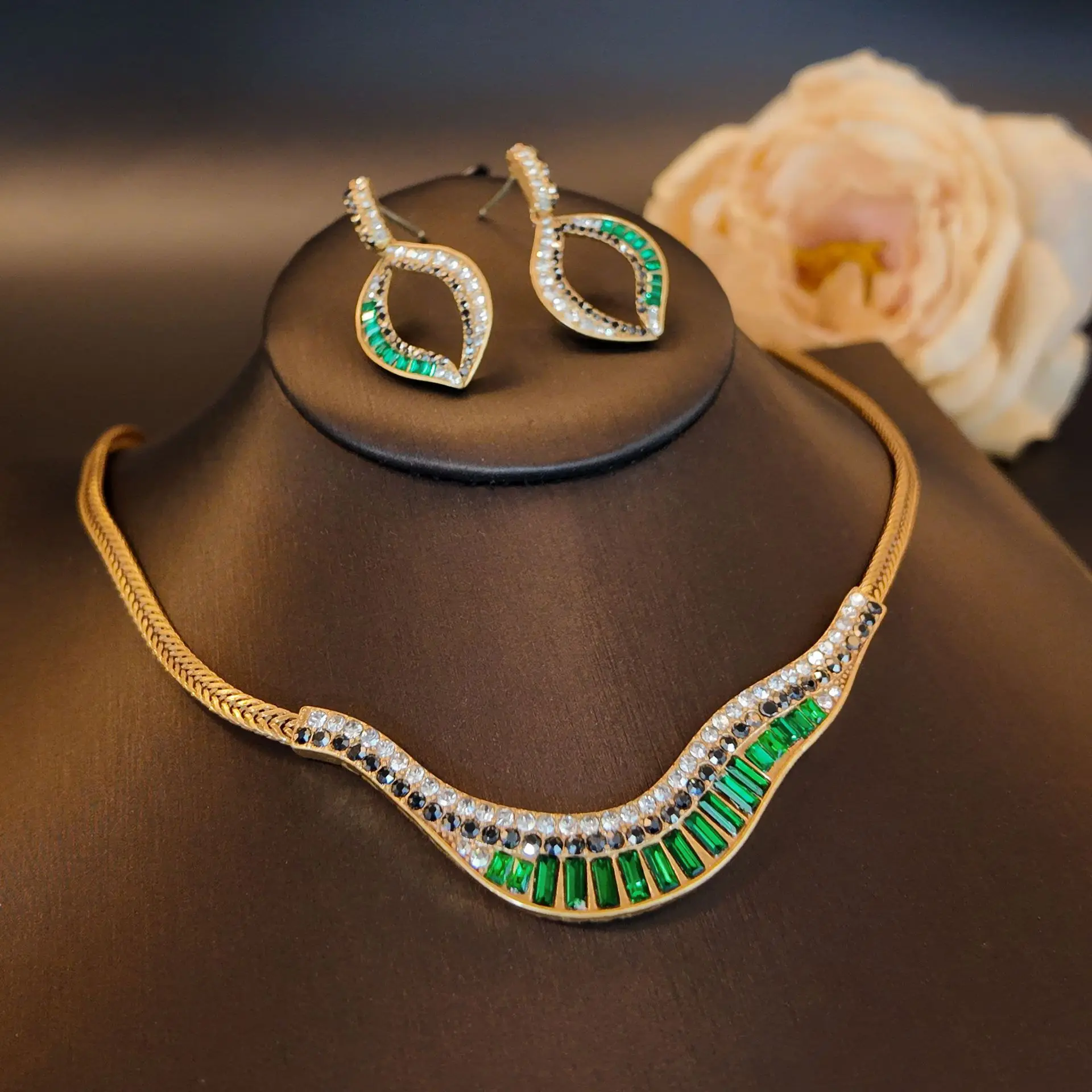 

Sunnice Trendy Delicate Copper Jewelry Set 18K Gold Plated Design Fashionalable Wedding Party Gift