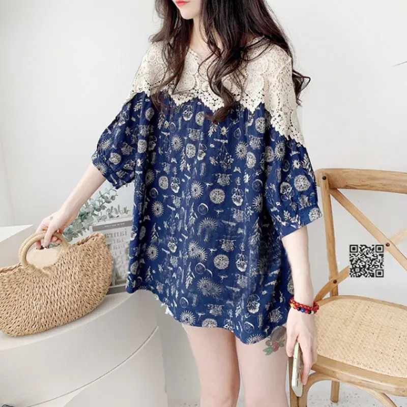 Female Vintage Mori Girl Style Printed Shirt Spliced Stylish Lace Hollow Out Sweet Summer Half Sleeve Casual Loose O-Neck Blouse