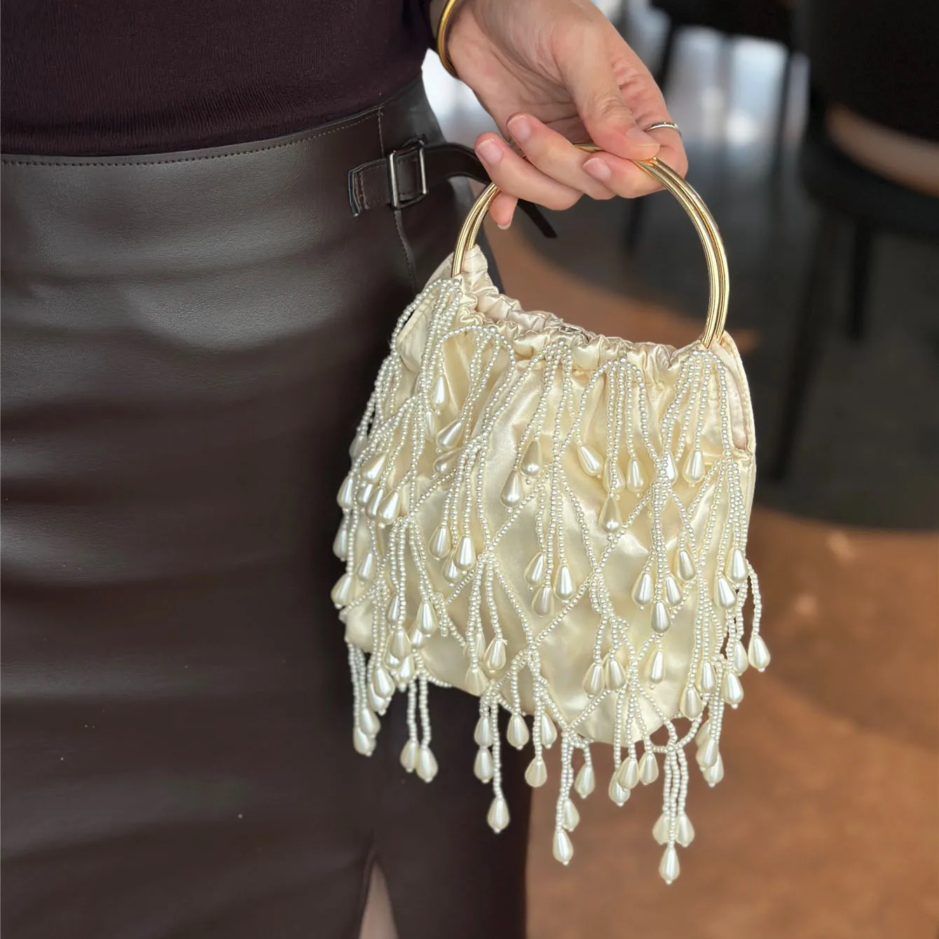 

Женские сумки ручной работы из бисера, элегантная французская вечерняя сумка с кисточками в стиле ретро, модные роскошные шикарные женские атласные сумки-ведра