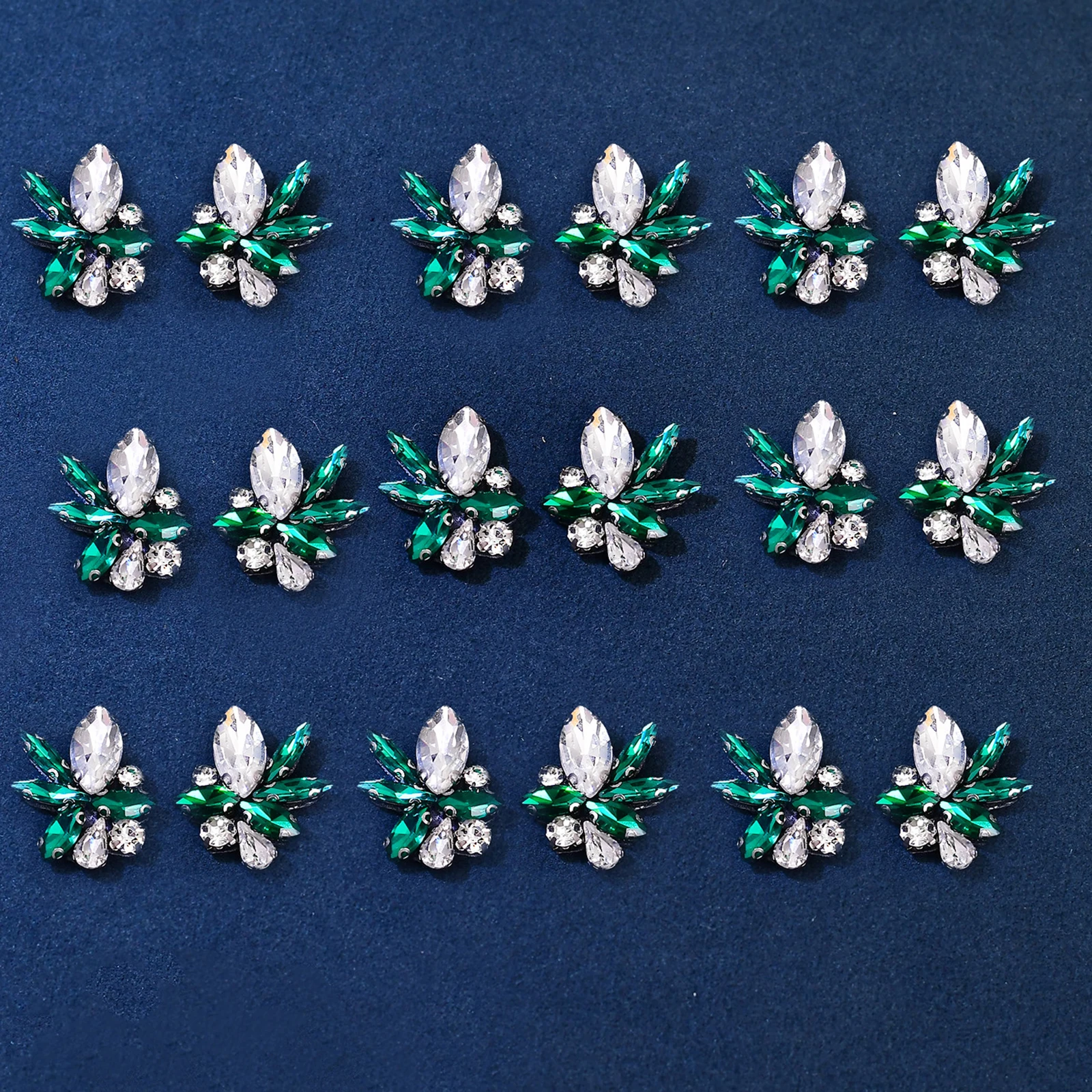 

18 шт., нашивка со стразами в виде цветка, штамповка, декоративные аксессуары, аппликация для обуви, одежды, сумок и шапок, сделай сам SP109