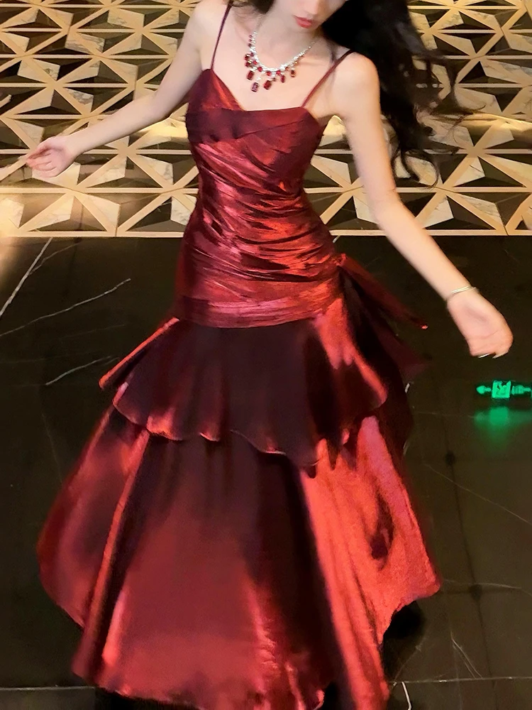 ชุดสีเขียวจีบ V คอกระโปรงยาว Niche High-end Fishtail กระโปรงสวยเงาผู้ใหญ่ชุด Homecoming Dresses