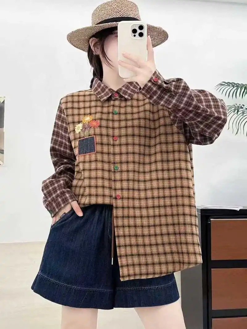 

[Ready Stock] High Quality Women 100% Cotton Yarn Blouse Shirt Small Fresh Plaid Splicing Embroidered Long Sleeve Shirts Tops