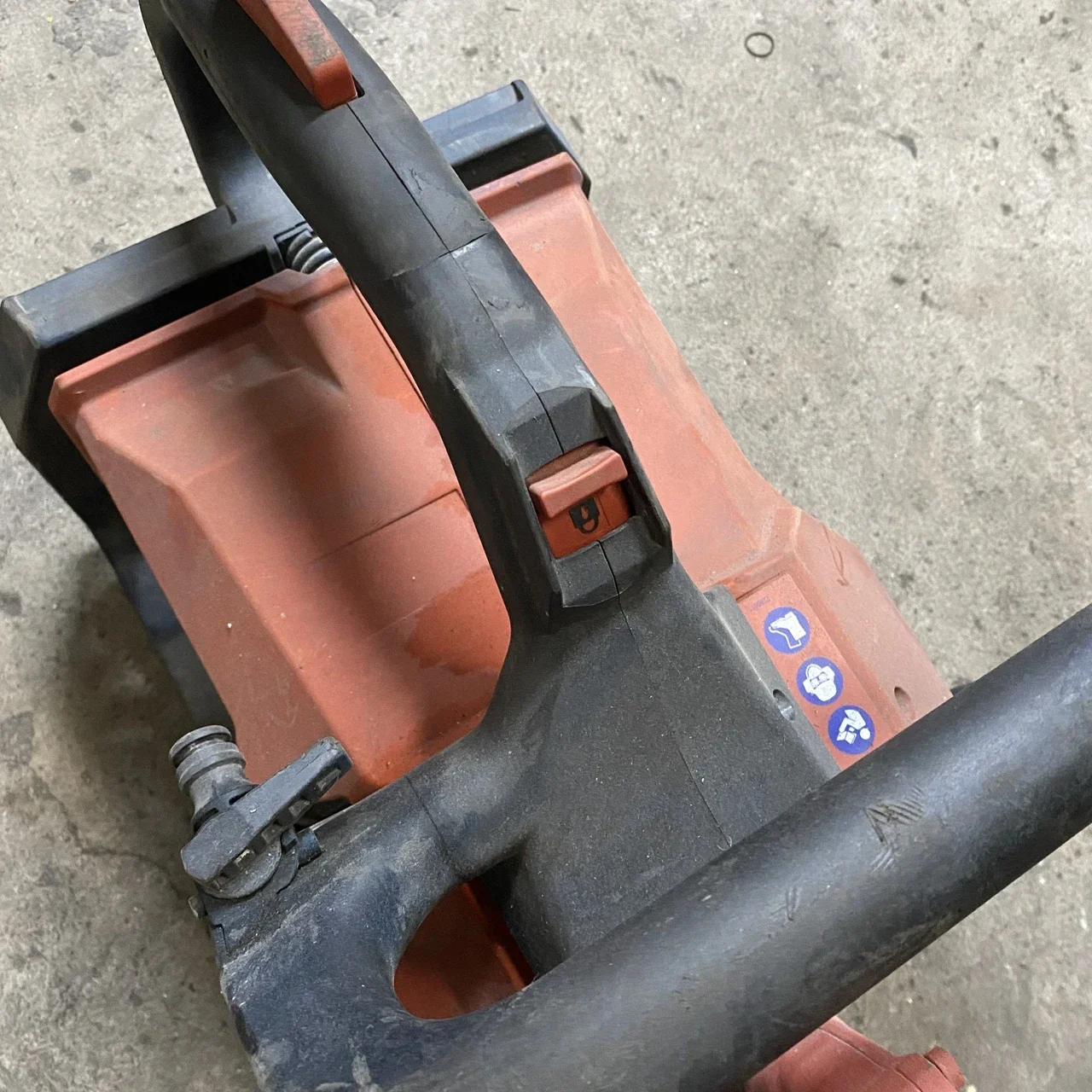 HILTI NURON YOLON DSH 600-22 Lithium ion Cutting Saw Cross Cut Electric Circular Saw, Used, BODY ONLY