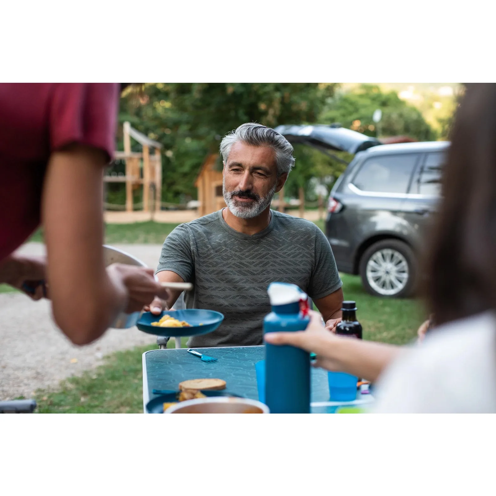 US Quechua, Camping Folding Table, 4 chairs, Blue