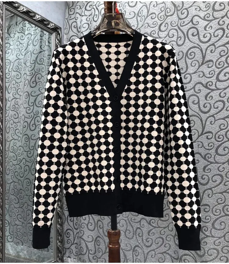 

Top Quality New Women's Cardigan Jackets 2023 Autumn Winter Knitwear Ladies Polka Dot Patterns Knitting Casual Tops Coat Outwear