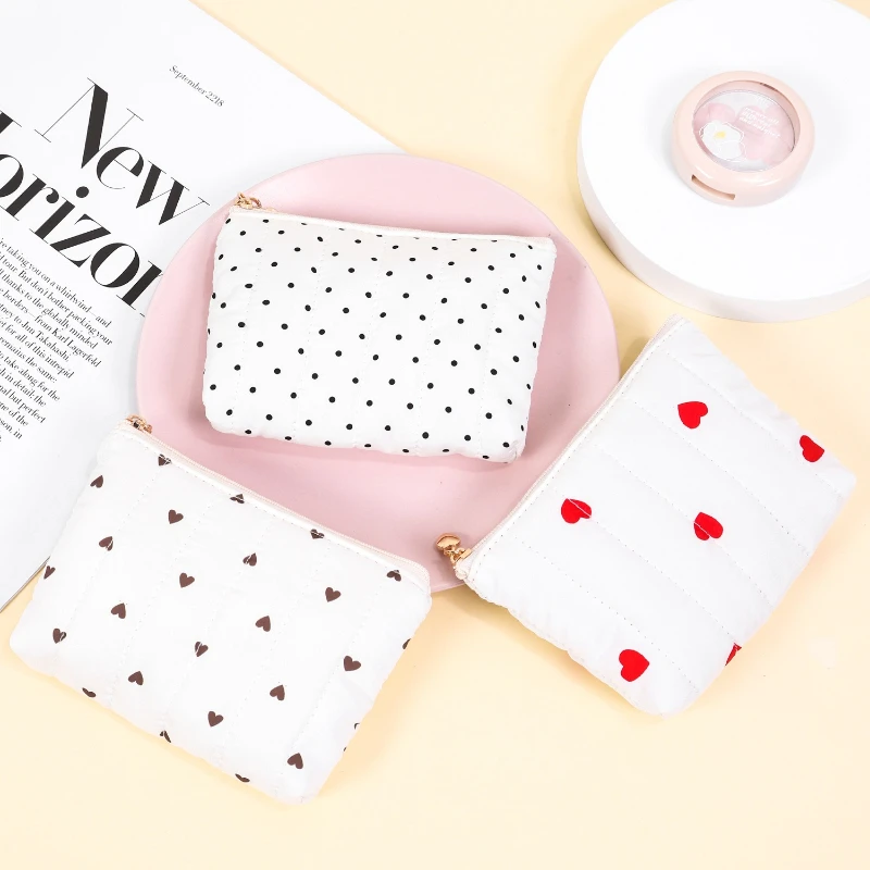 New Multifunctional Heart-shaped Small bag for Baby Diaper Storage  Portable for Outings