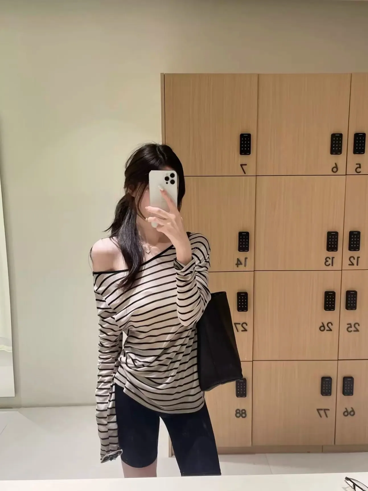 Women Off‑Shoulder Striped Asymmetrical Long Sleeve T‑Shirt 2026 Summer New Air‑Condition Cover‑Up Sun Protection Casual Top