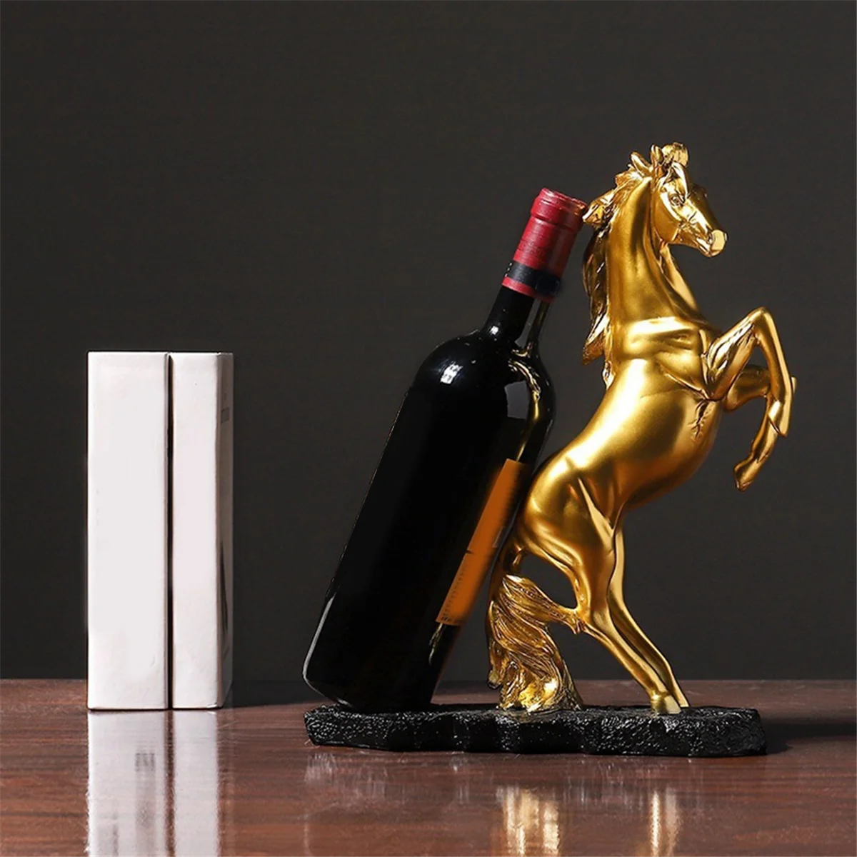 Resin Horse Wine Rack Figurines Horse Bottle Holder Storage Decoration Accessorie Collection Interior Home Item Golden