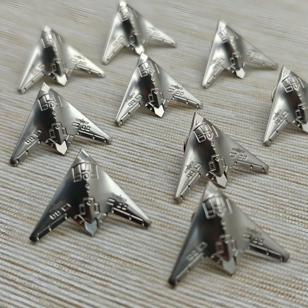 【Tin Box】Dreaming of The Blue Sky 3D H-6 Model Badge Drone Attack Brooch Air Show Aircraft Figurines Pins Butterfly Buckle Badge - Image 3