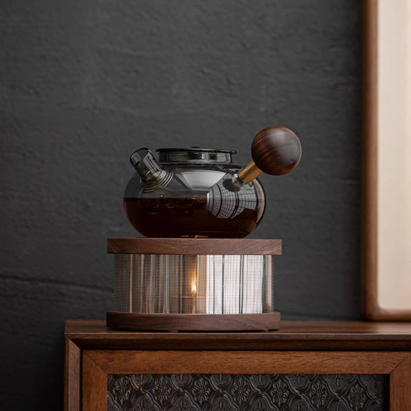 Wood Tea Warmer with Metal Mesh Tabletop Round Elegant for Hosts, Dining Table
