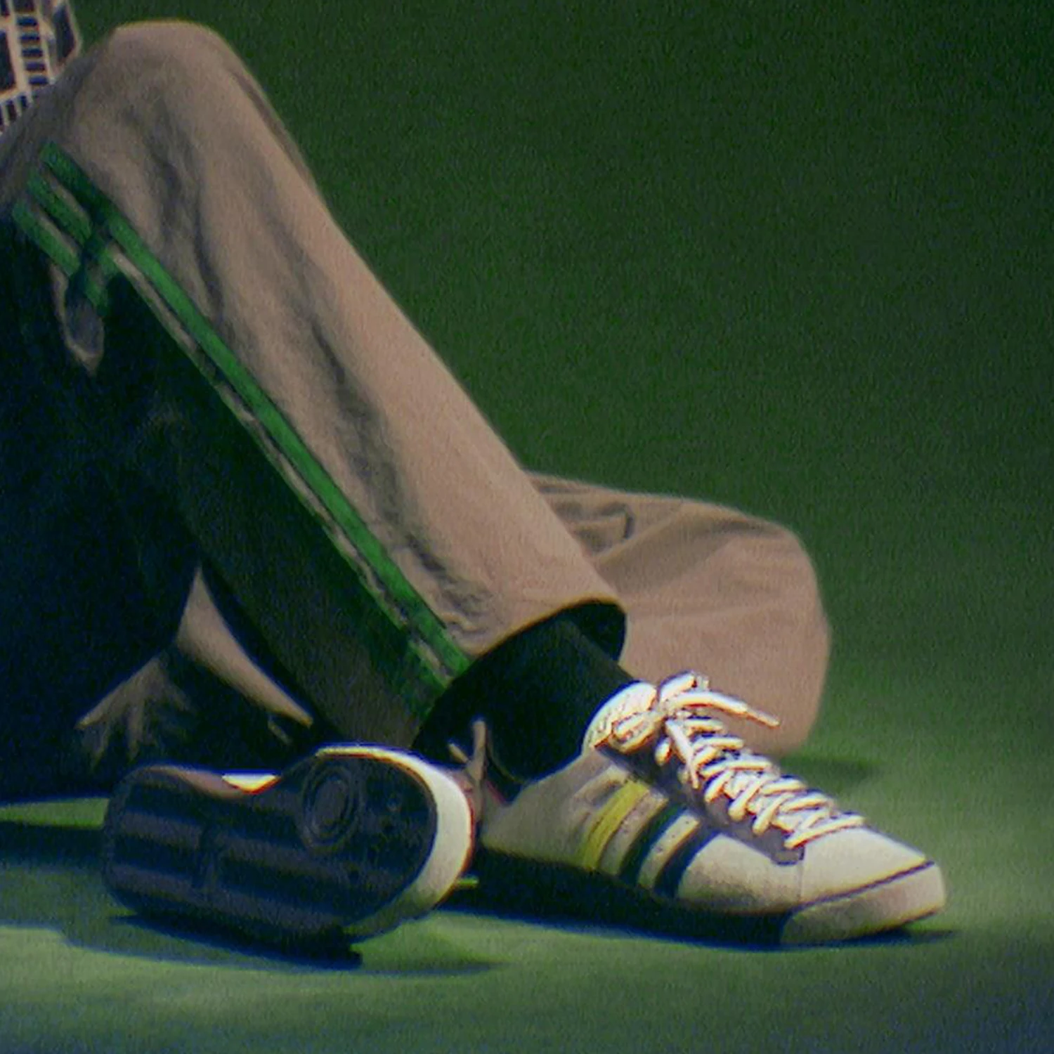 

Adidas genuine clover men's and women's sports retro classic casual board shoes JR7943