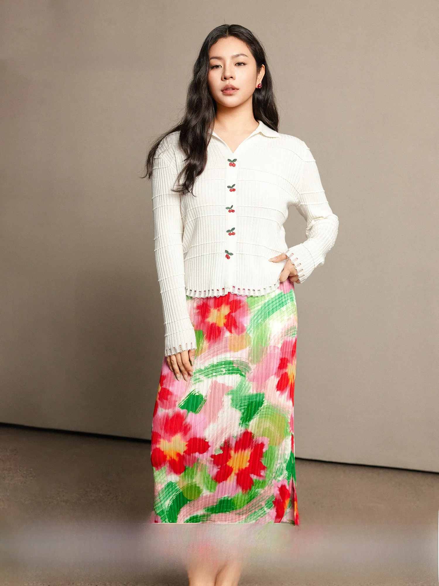 

Plusmall Sweet Cherry Wine New Style Wool Blend Turn-down Collar Sweater Floral Print Half-length Skirt Ensemble Casual Wear