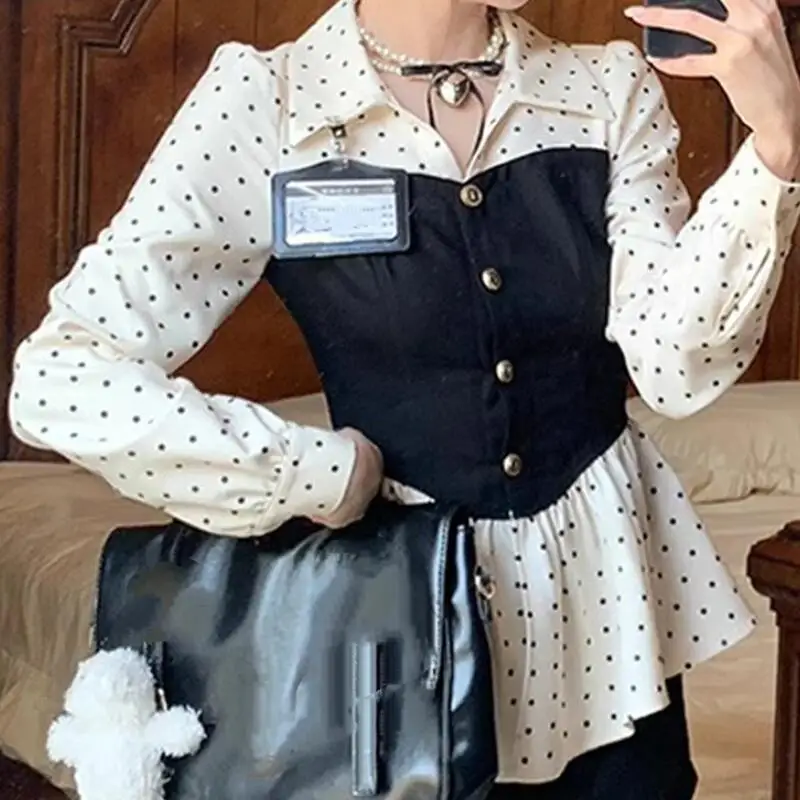 

Женская рубашка во французском горошек, весенне-летняя рубашка для колледжа, лоскутная рубашка контрастного цвета с краем листа лотоса, новый стиль