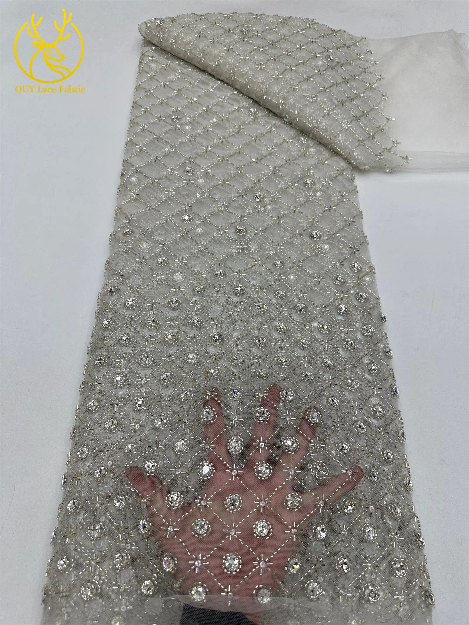 Smaragdgrüner Afrikanischer Tüll mit Perlen, Hochwertige Französische Pailletten-Spitze, Nigerianischer Mesh-Tüll für Hochzeitskleider – Detail 14