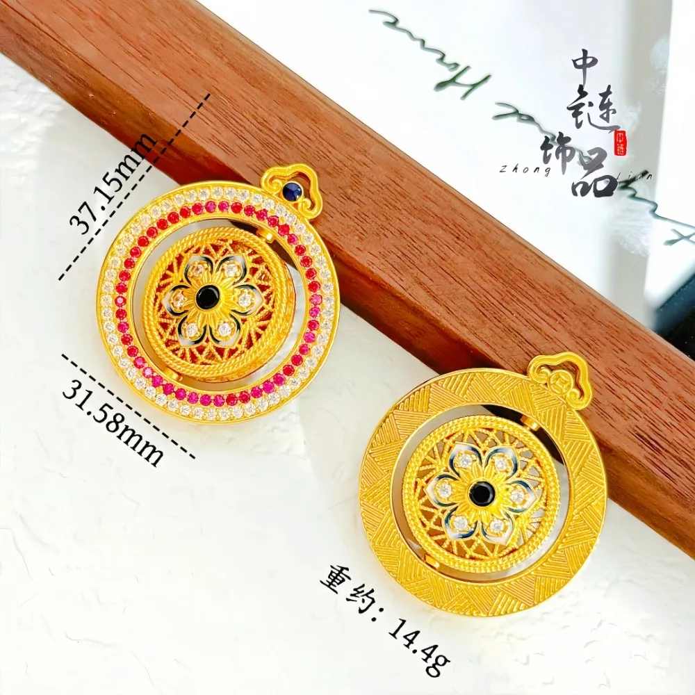 Diamond-encrusted blue and white porcelain lotus compass pendant 9999gold