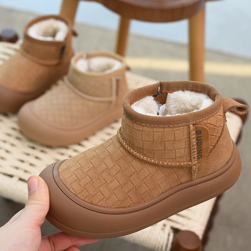 

Children's snow boots, genuine leather, girls' large cotton shoes, 2025 winter new style, boys' suede short boots, anti slip cot