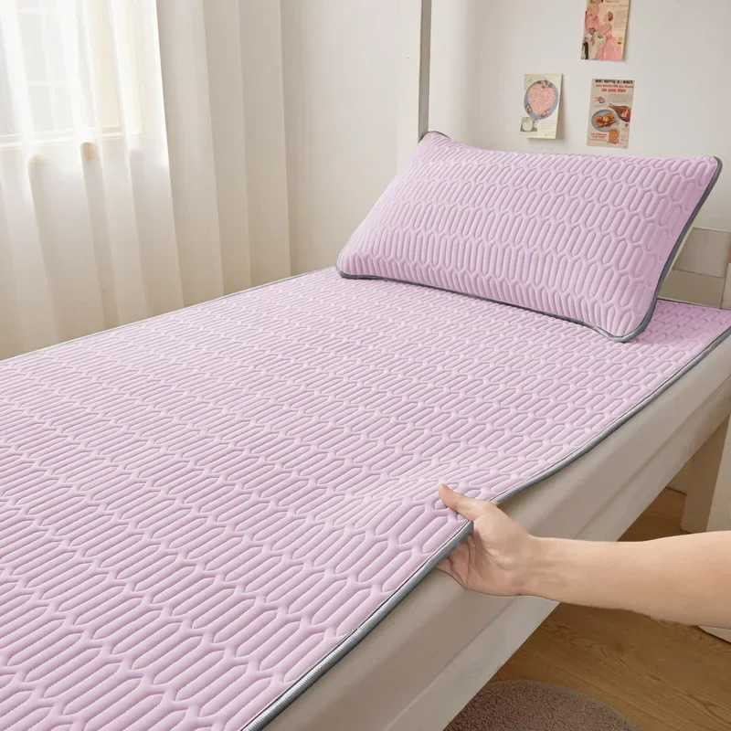 

Cool Feeling Ice Fabric Mattress Cover Single Bed Sheet Summer Cool Pad Mat Elastic Band Four Corners Bedspreads