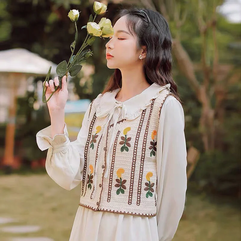 Bloemen Borduren Trui Vest Vrouwen 2023 Nieuwe Lente Herfst Mouwloos Kort Vest Vrouwelijke Prairie Chic Bovenkleding