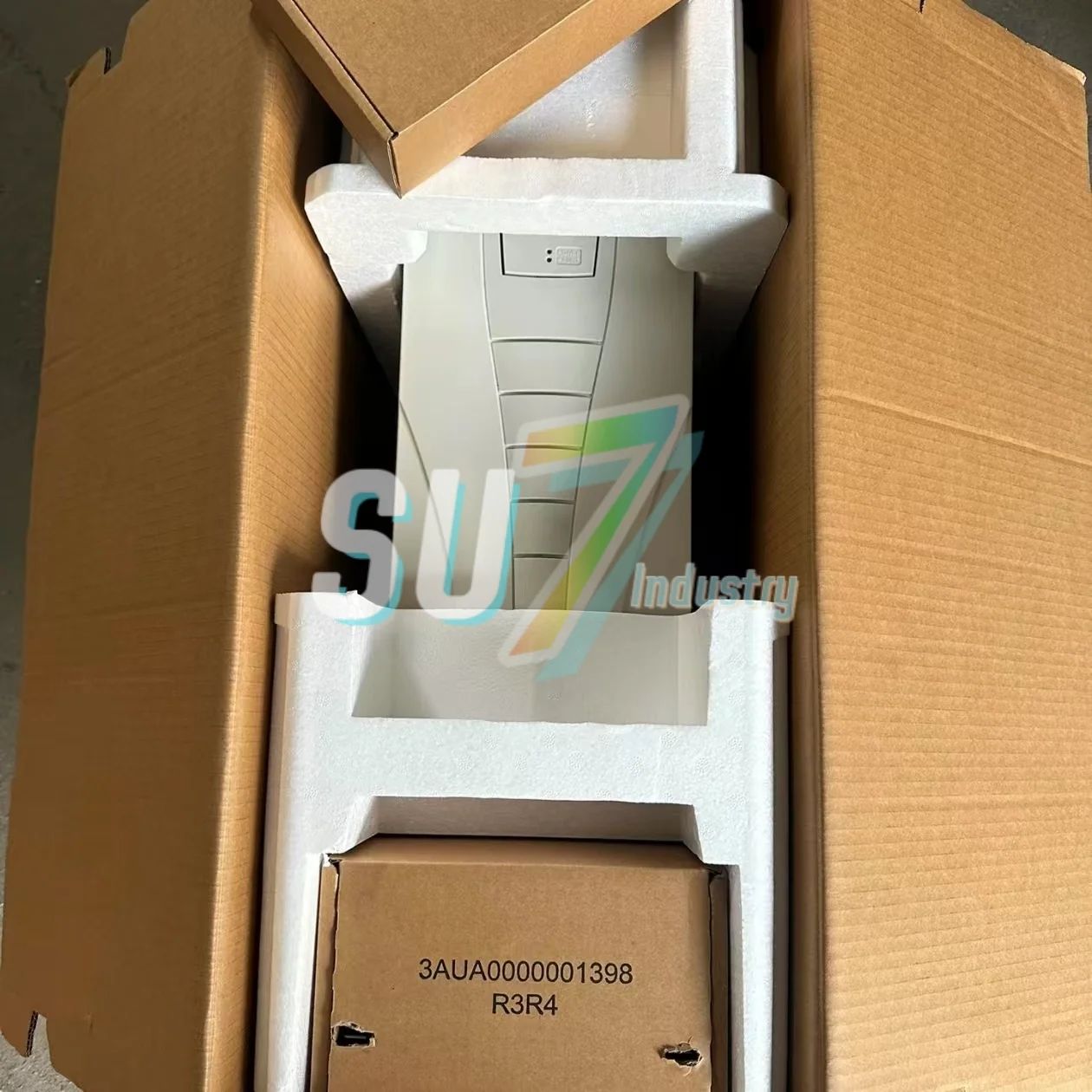 Frequency Converter   ACS510-01-031A-4    ACS510-01-038A-4      New In box