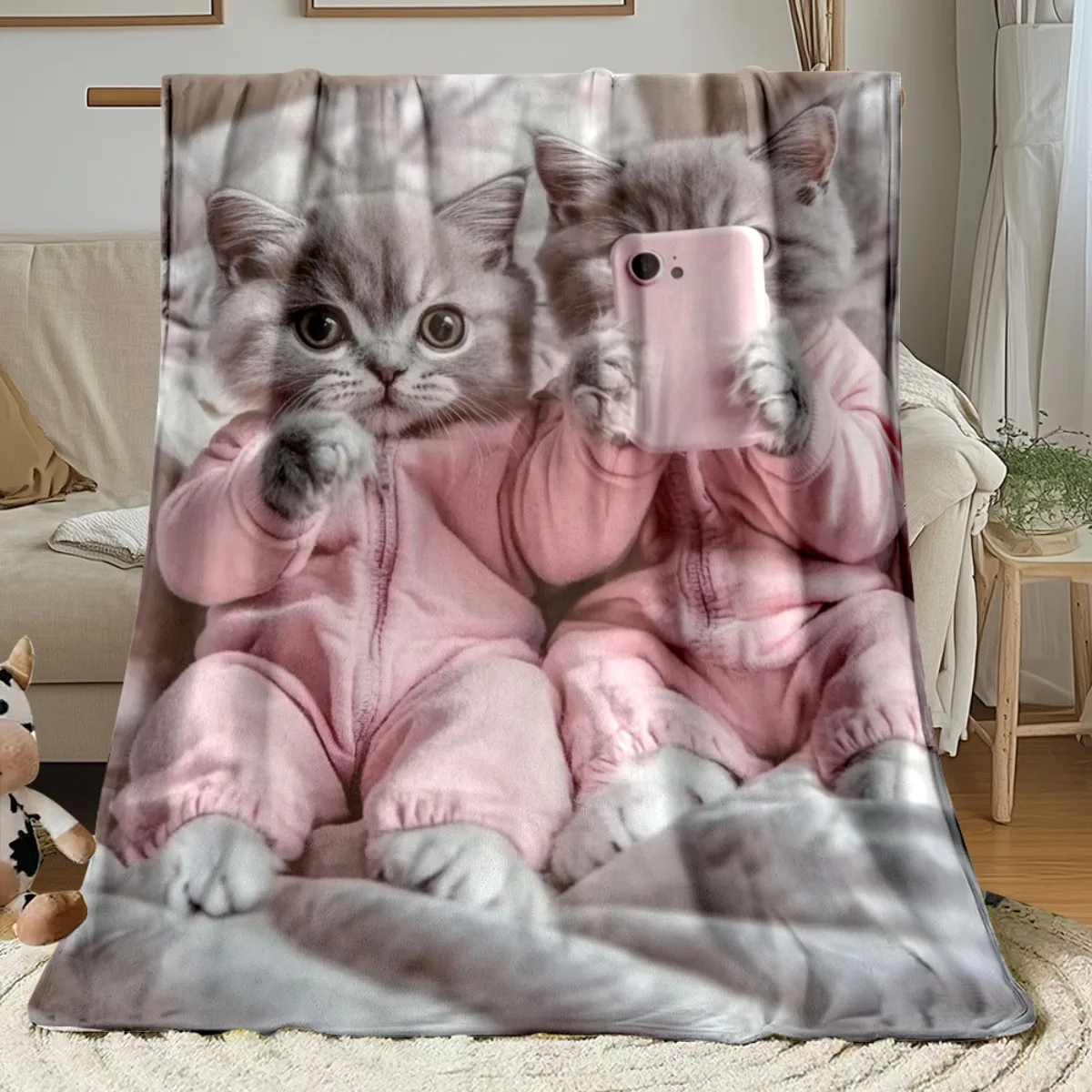 Cute Kittens Blanket Throw Cozy Plush Fleece Blanket Gift for Cat Lovers Pet Decor Winter Warmth Sofa Couch Bedroom Throw