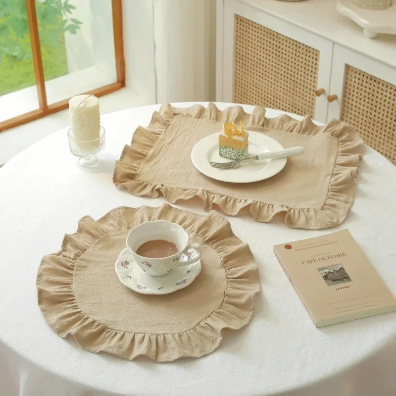 100% Cotton Scalloped Round Placemat with Ruffle Washable Table Mats for Kitchen Dining Holiday Gatherings Decor