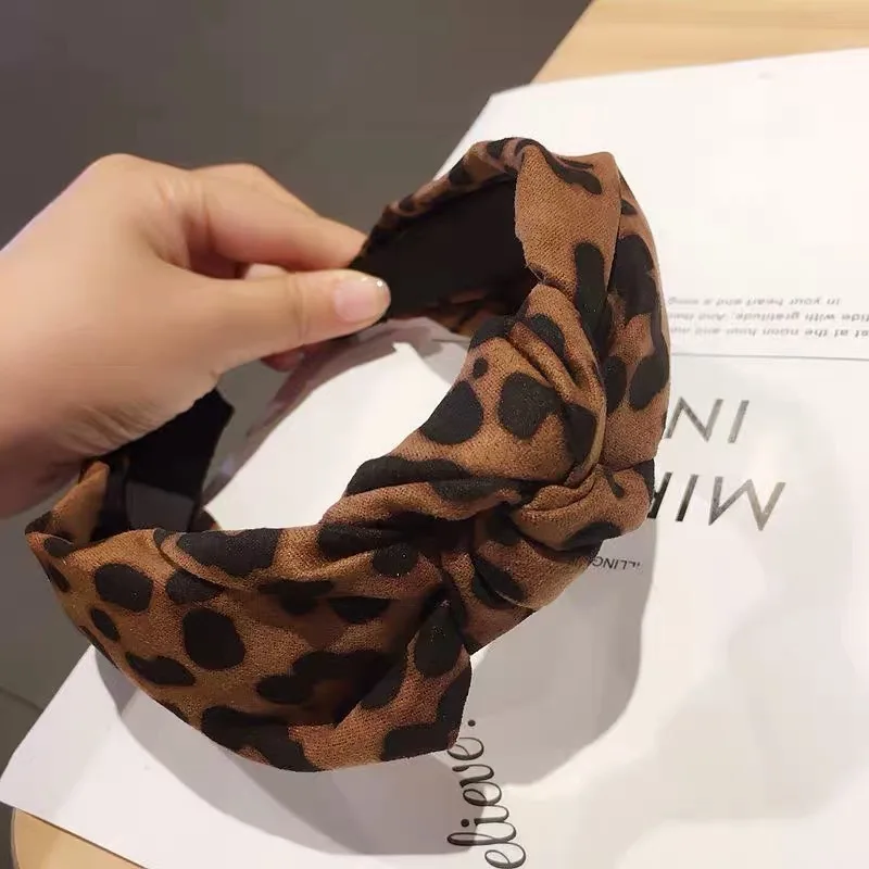 Lazo con estampado de leopardo para mujer, accesorios para el cabello de tela de Boutique, diadema anudada de ala ancha con contraste de Color sólido