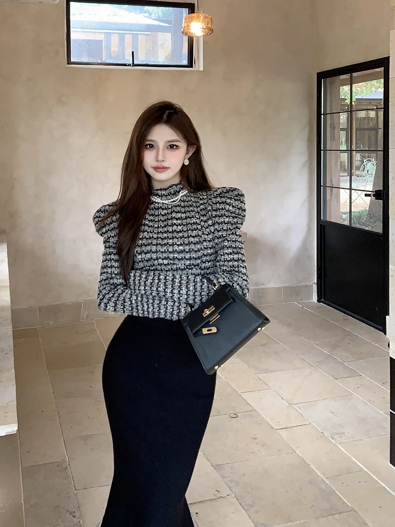 Y2K Striped Women T Shirts Korean Elegant Slim Turtleneck Female Casual Tees Autumn Puff Sleeve New Chic Ladies Crop Top