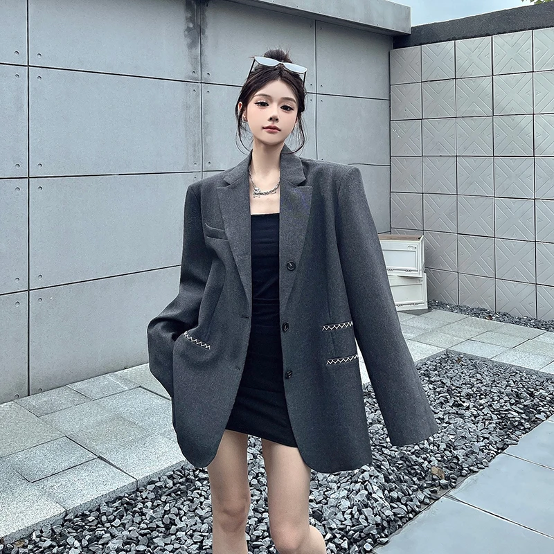

SuperAen Loose-fitting Suit Jacket for Women 2025 Spring and Autumn New Bright Line Decoration Pocket Blazer