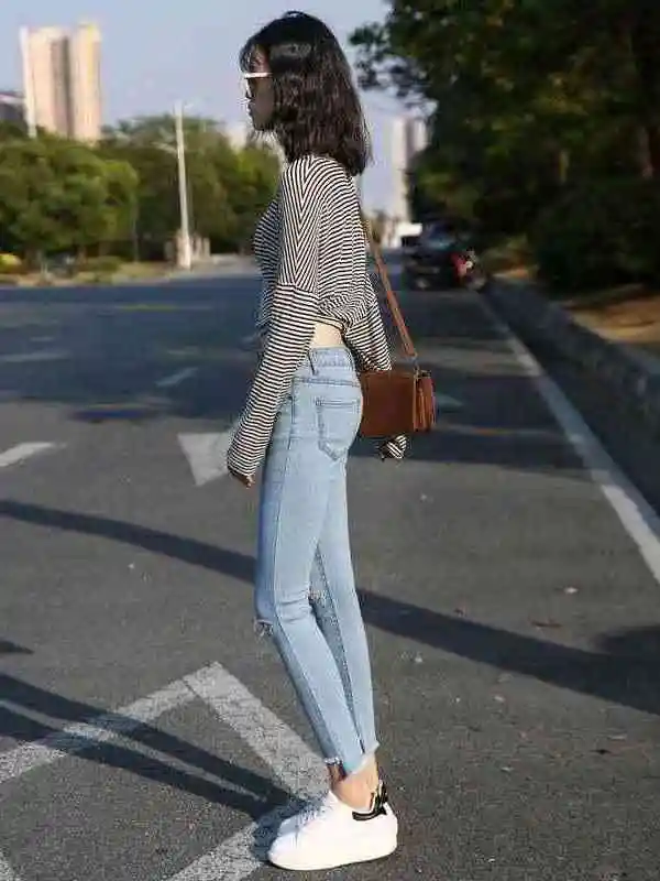 

High Waist Slimfit Cropped Jeans Women's Stretch Bla Blue Large Size Cleanfit PU Fabric Mid-aged Suitable Winter Season