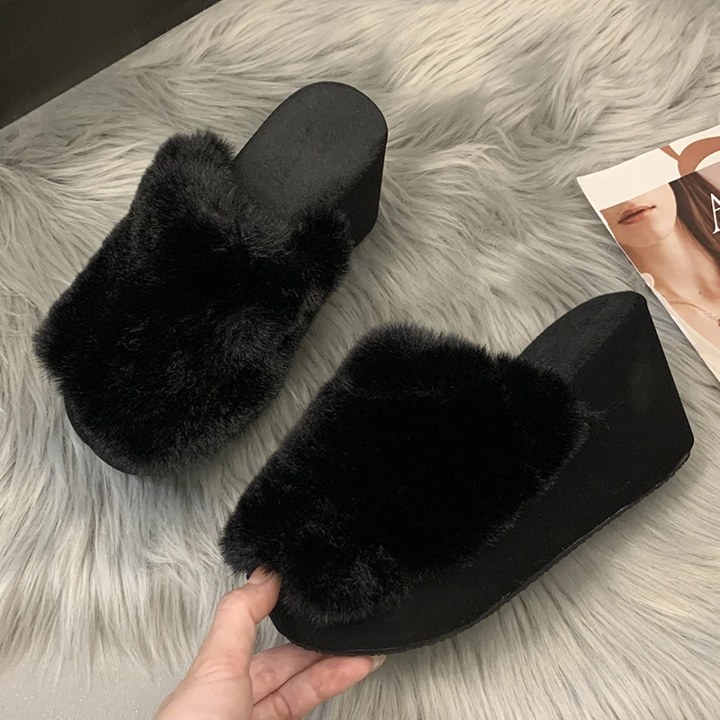 Women Slippers Fur Shoes Ladies Luxury Slides Heels Wedge Pantofle Platform Plush Designer High Fabric Rome Rubber Spring Autumn