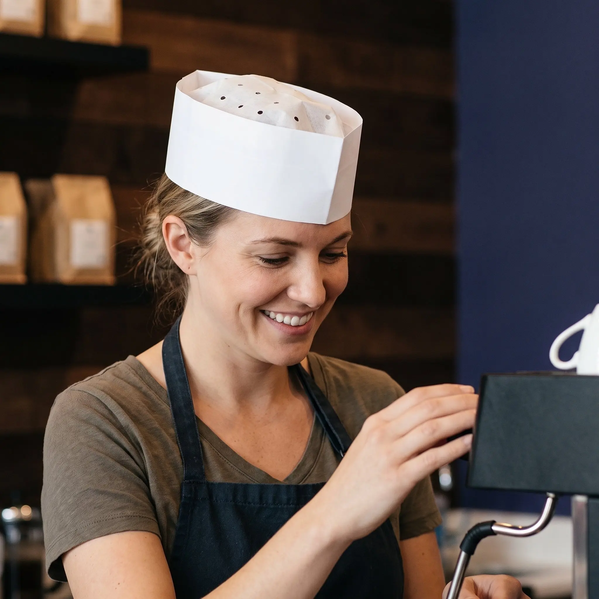 30pcs Disposable paper Chef Skull Hat Unisex Kitchen Work Cap Baker Beanie Chef Head Wrap Headband For Sushi Bar Coffee Shop