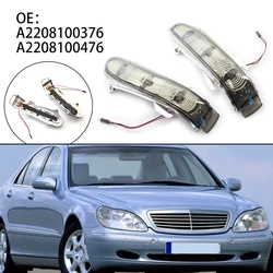 Numero OE A2208100376 A2208100476 indicatore di direzione a specchio laterale a LED grigio per Mercedes per Benz W220 S320 (1 paio)