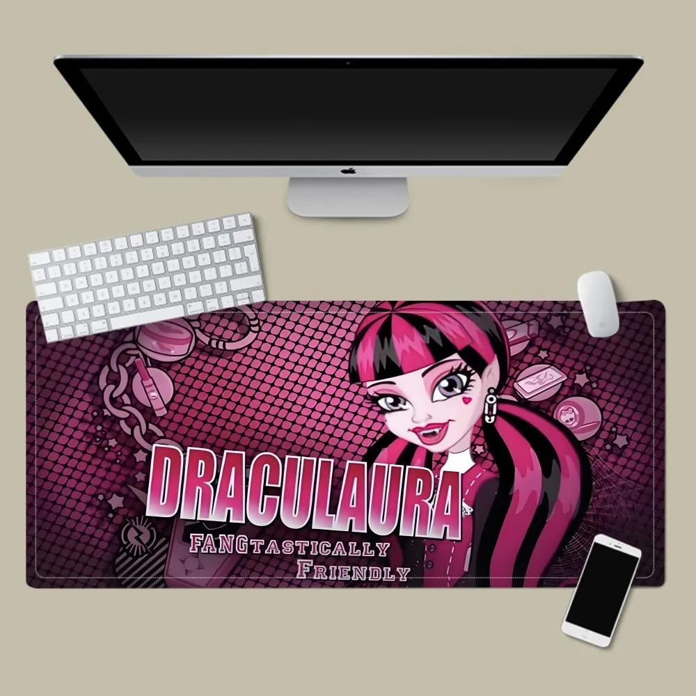M-Monster High D-Draculaura Mouse Pad Laptop Gaming Accessories Mousepad Large Desk Mat Computer Gamer Keyboard Rug Carpet