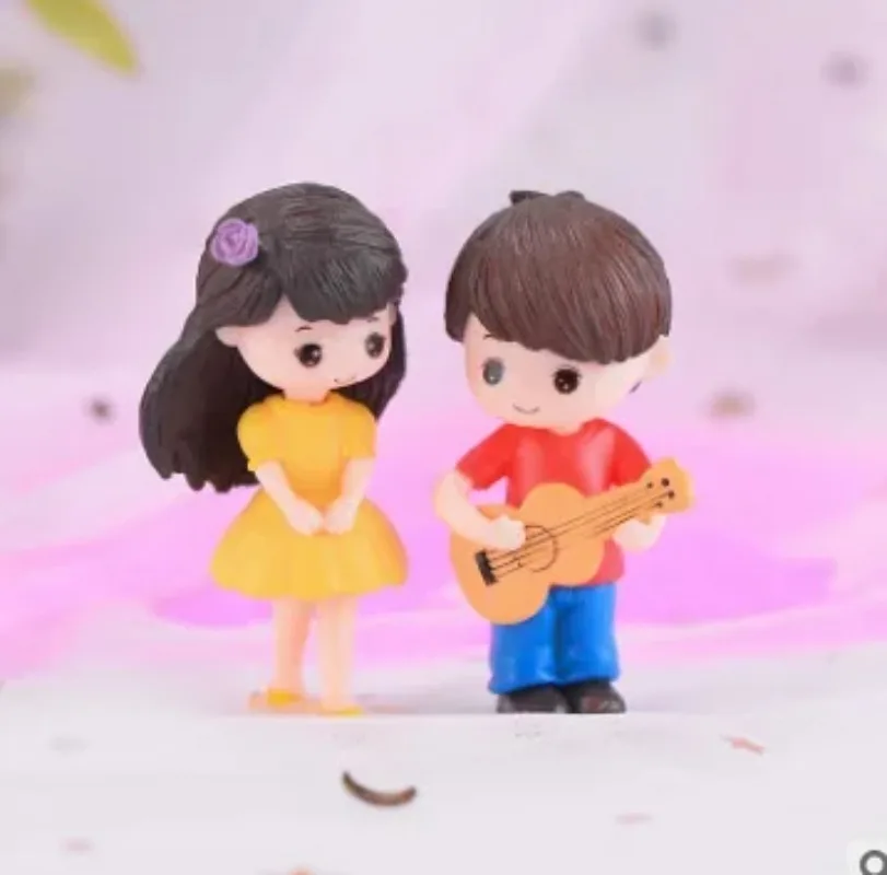 Mini Romantic Couple Figurine Lovers Figures Wedding Dolls Fairy Chair Grandma Grandpa Miniatures Figurines DIY Home Decoration