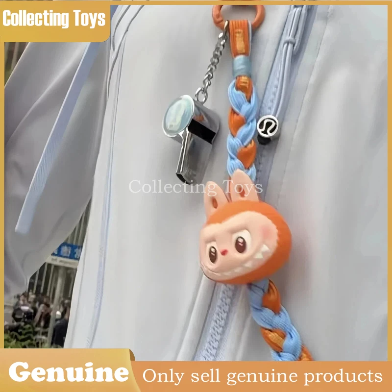 

Оригинальный Pop Mart The Monsters Fifa Series: Длинный шнурок-брелок, коллекционная коробка-сюрприз, модные футбольные сувениры, игрушки, подарки для мальчиков на день рождения