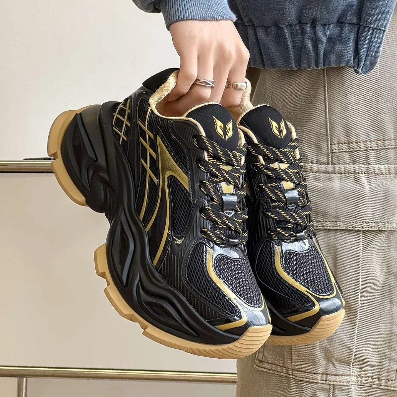 New Cool Mens Running Shoes Comfortable Sport Shoes Men Hard-Wearing Sports and Leisure Thick Soled Outdoor Sports Shoe For Man