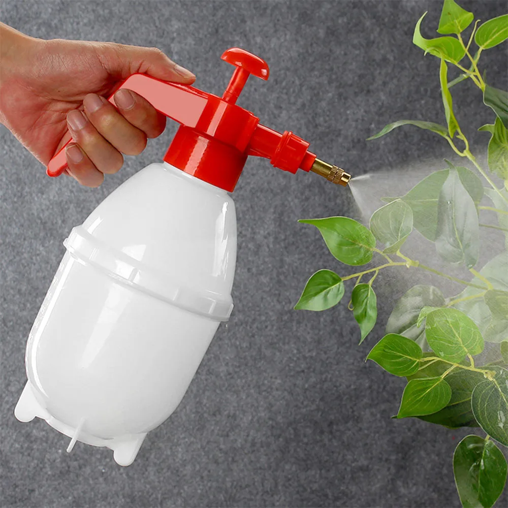 

Hand-held Watering Can Shower Gardening Tools Plastic Pneumatic Watering Can Pressure Sprayer Bottle