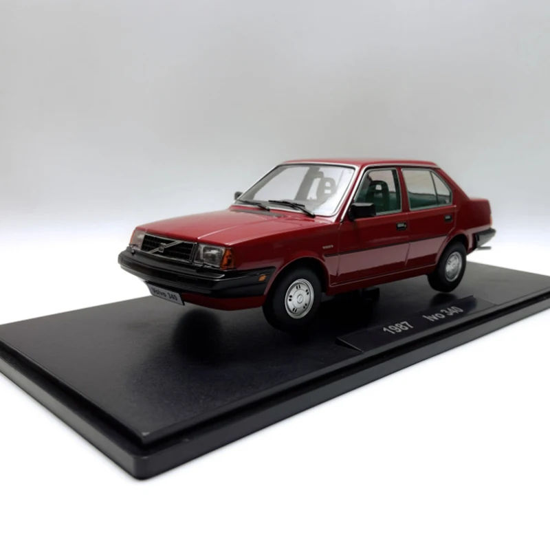 

Triple/KK Diecast 1:18 Scale 340 1987 Alloy Car Model Adult Children Classic Collection Holiday Gift Static Display