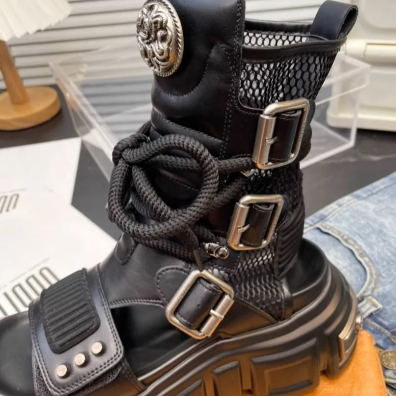 Fashion British Style Motorcycle Boots with Thick Sole,increased Height,personalized Handsome Punk Style,comfortable Botas Mujer